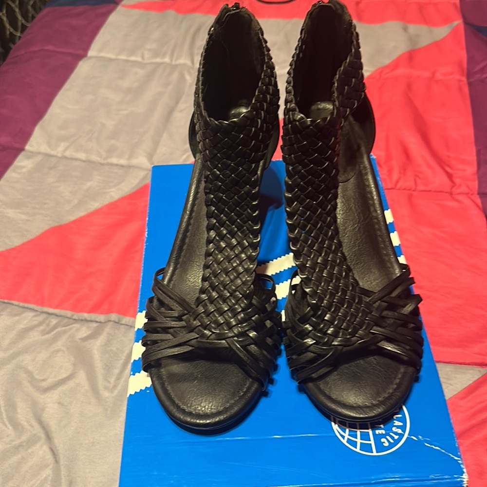 TORRID SHOES
